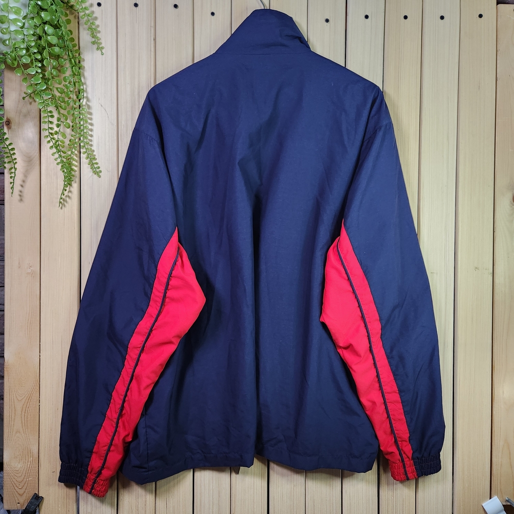 Vintage Umbro Windbreaker Navy and Red Men's Jacket - Picture 7 of 14